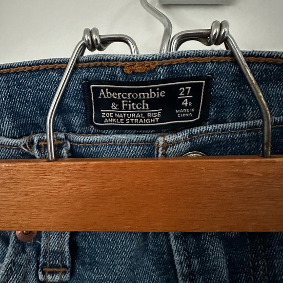 Abercrombie Zoe Natural Rise Ankle Straight jeans, size 27 / 4R - Picture 2 of 3
